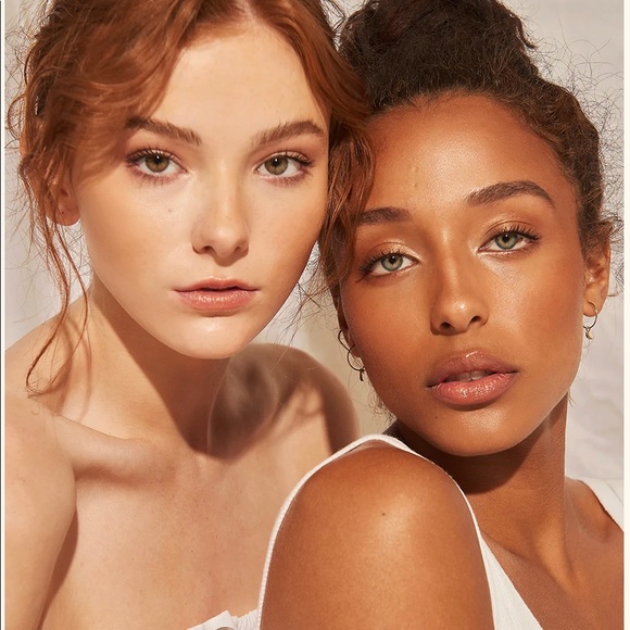 New In Box Vesca Kissed By Diani Soft-Matte Bronzing Powder - Picture 6 of 14